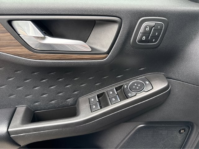 2020 Ford Escape Hybrid Titanium