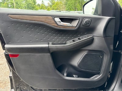 2020 Ford Escape Hybrid Titanium