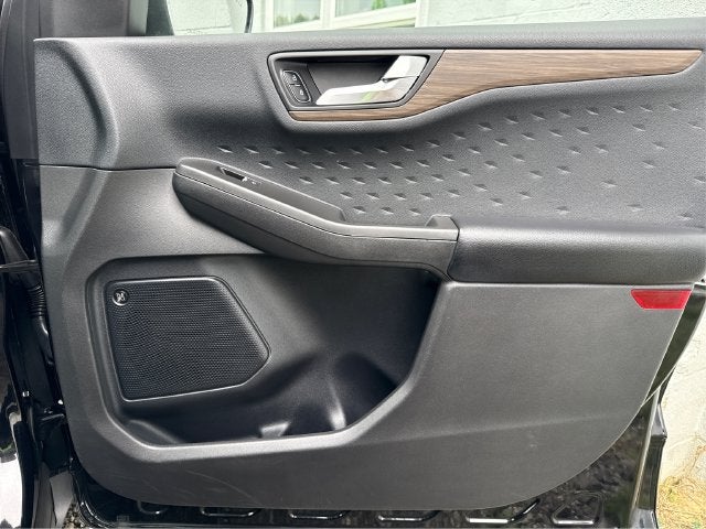 2020 Ford Escape Hybrid Titanium