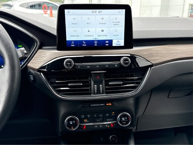 2020 Ford Escape Hybrid Titanium