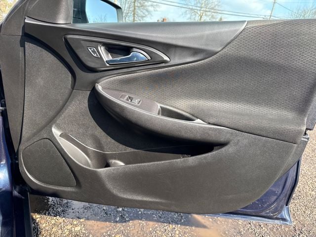 2017 Chevrolet Malibu LS 1LS