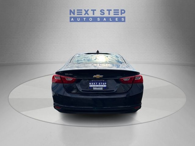 2017 Chevrolet Malibu LS 1LS