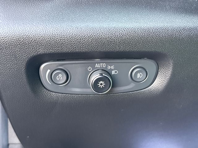 2018 Chevrolet Traverse LT Cloth w/1LT