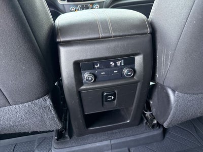 2018 Chevrolet Traverse LT Cloth w/1LT