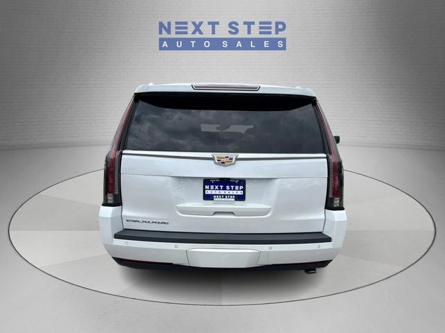 2019 Cadillac Escalade Luxury