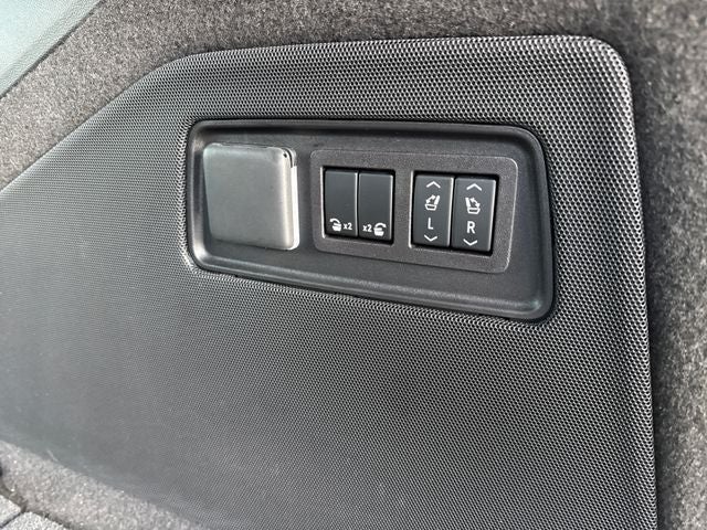 2023 Cadillac Escalade Premium Luxury Platinum