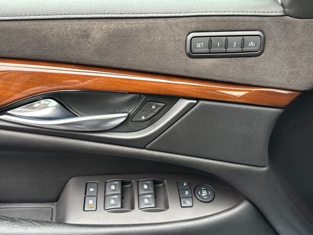 2018 Cadillac Escalade ESV Luxury