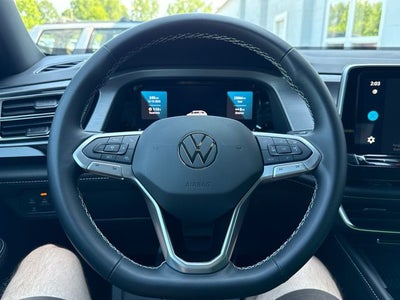 2025 Volkswagen Atlas Cross Sport 2.0T SE w/Technology