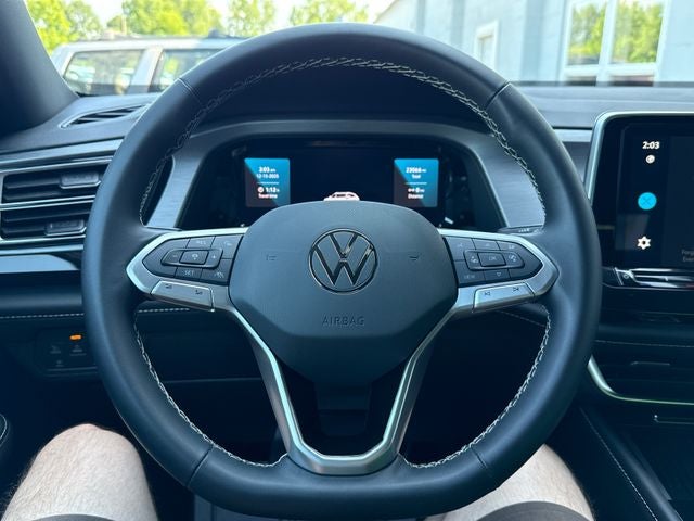 2025 Volkswagen Atlas Cross Sport 2.0T SE w/Technology