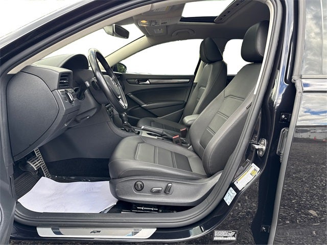 2020 Volkswagen Passat 2.0T R-Line