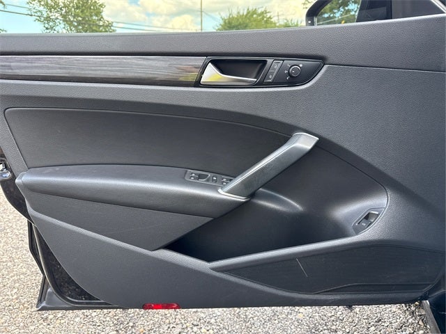 2020 Volkswagen Passat 2.0T R-Line