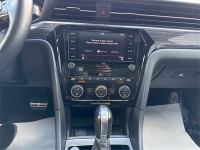 2020 Volkswagen Passat 2.0T R-Line