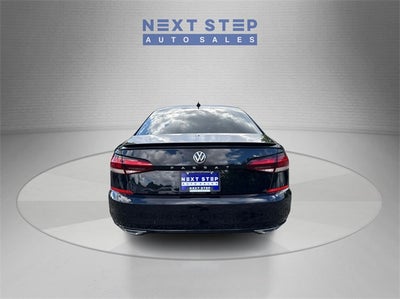 2020 Volkswagen Passat 2.0T R-Line