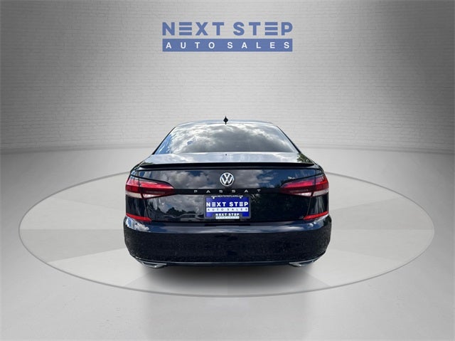2020 Volkswagen Passat 2.0T R-Line