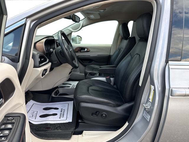 2017 Chrysler Pacifica Touring L