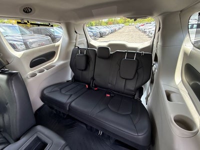 2017 Chrysler Pacifica Touring L