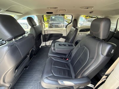 2017 Chrysler Pacifica Touring L