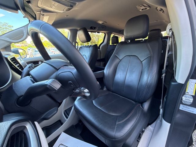 2017 Chrysler Pacifica Touring L