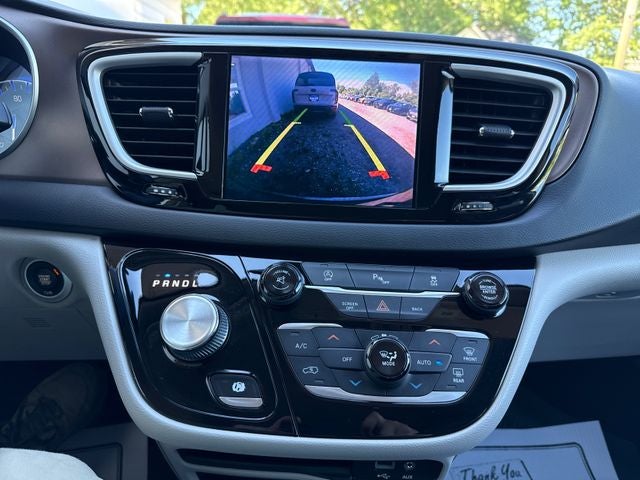2017 Chrysler Pacifica Touring L