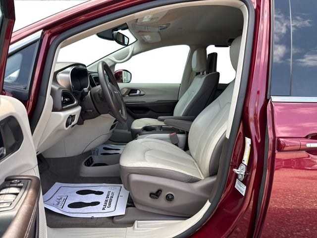 2017 Chrysler Pacifica Touring L Plus