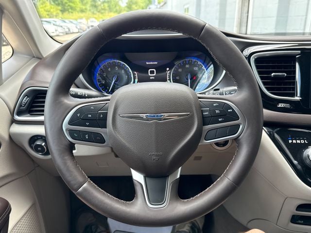 2017 Chrysler Pacifica Touring L Plus