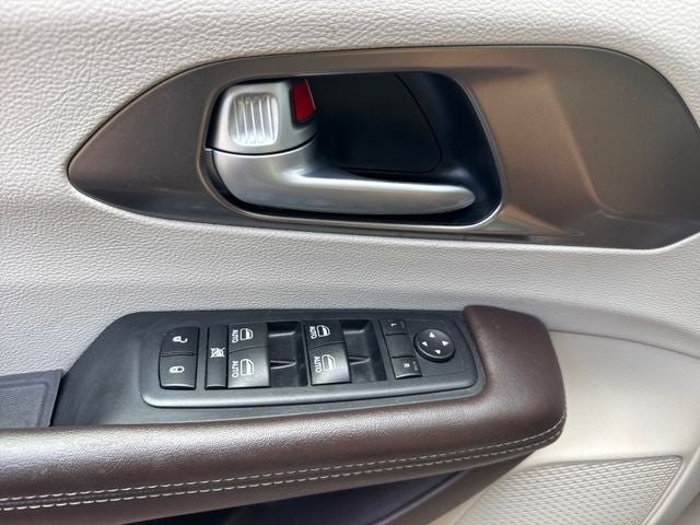 2017 Chrysler Pacifica Touring L Plus