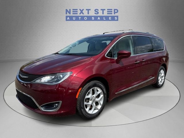 2017 Chrysler Pacifica Touring L Plus