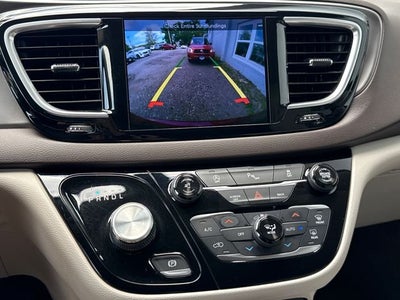 2017 Chrysler Pacifica Touring L Plus