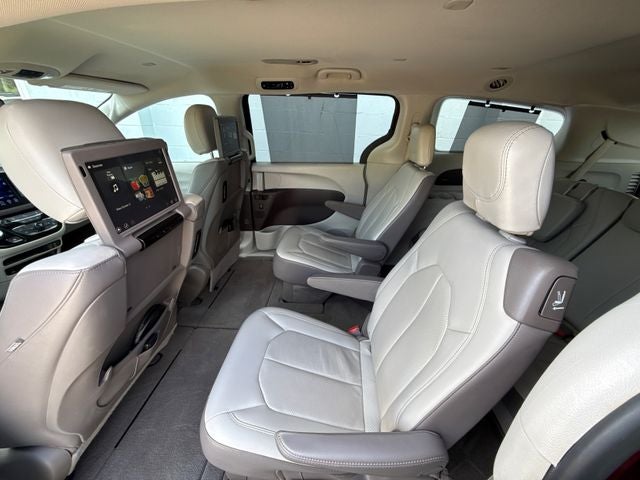 2017 Chrysler Pacifica Touring L Plus