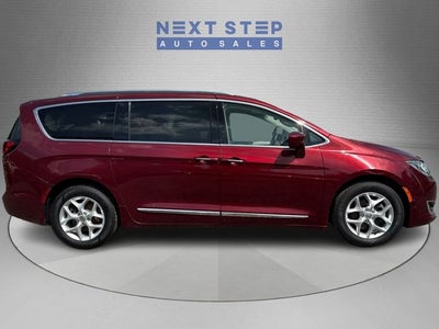 2017 Chrysler Pacifica Touring L Plus