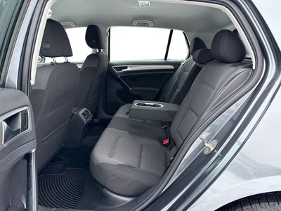 2017 Volkswagen Golf TSI S 4-Door