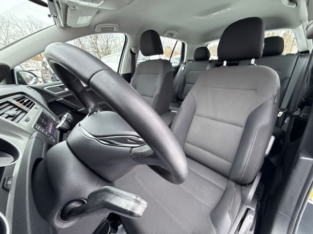 2017 Volkswagen Golf TSI S 4-Door