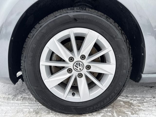 2017 Volkswagen Golf TSI S 4-Door