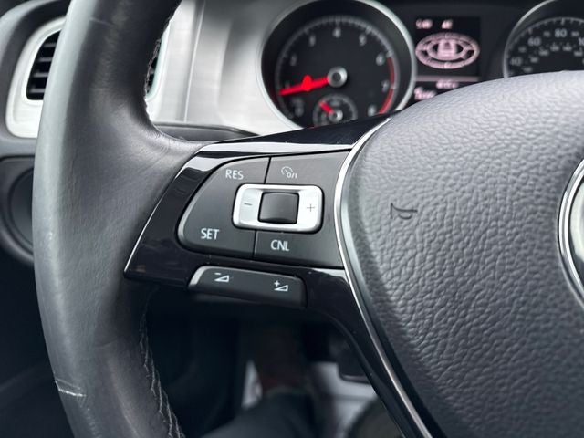 2017 Volkswagen Golf TSI S 4-Door