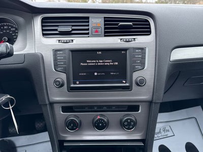2017 Volkswagen Golf TSI S 4-Door