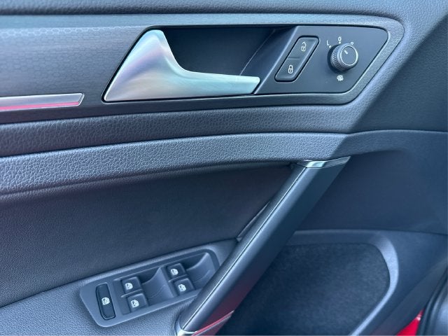 2018 Volkswagen Golf GTI 2.0T SE