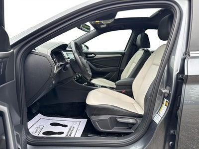 2019 Volkswagen Jetta R-Line