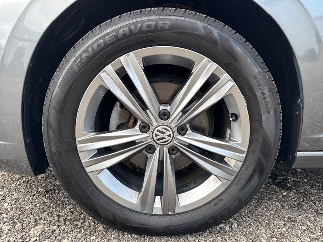 2019 Volkswagen Jetta R-Line