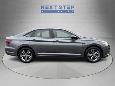 2019 Volkswagen Jetta R-Line
