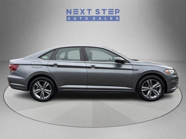 2019 Volkswagen Jetta R-Line