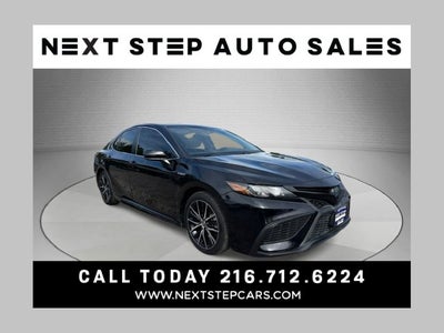 2021 Toyota Camry Hybrid SE