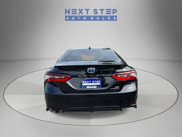 2021 Toyota Camry Hybrid SE