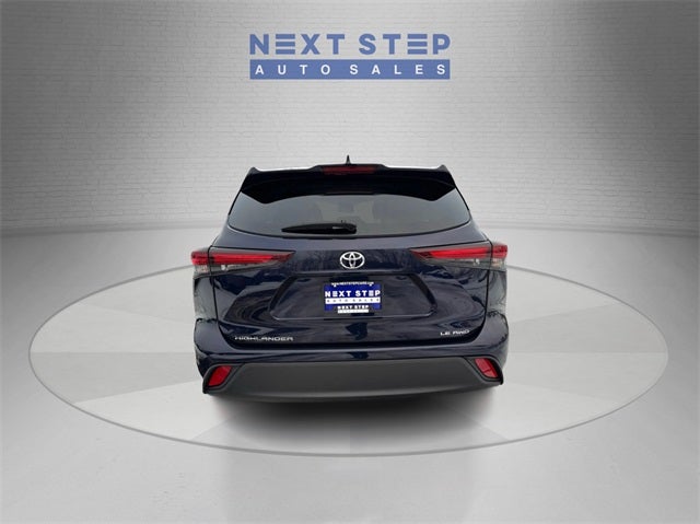 2024 Toyota Highlander LE