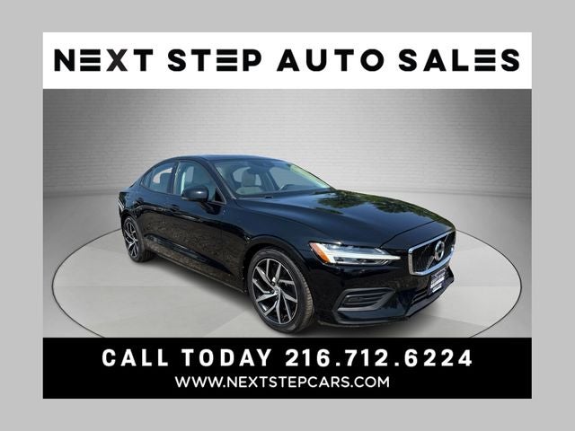 2020 Volvo S60 T6 Momentum