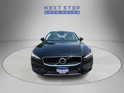 2020 Volvo S60 T6 Momentum