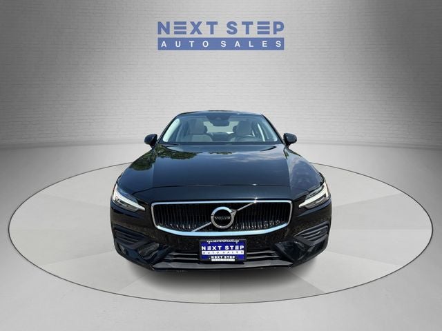 2020 Volvo S60 T6 Momentum