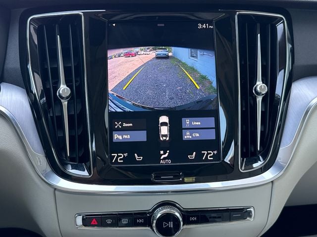 2020 Volvo S60 T6 Momentum