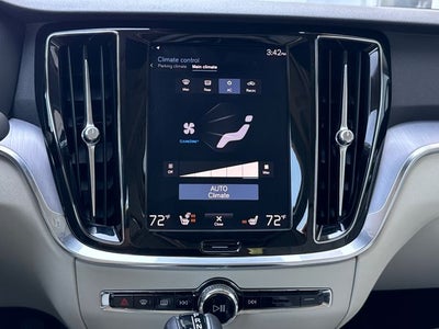 2020 Volvo S60 T6 Momentum