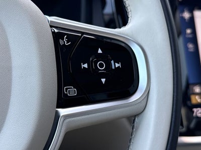 2020 Volvo S60 T6 Momentum