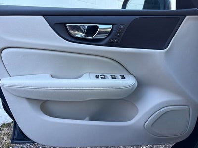 2020 Volvo S60 T6 Momentum